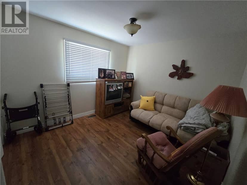 1133 Martin Avenue — photo 13 of 21