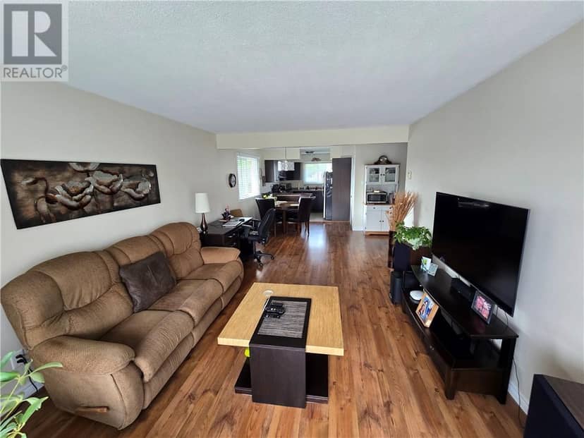 1133 Martin Avenue — photo 7 of 21