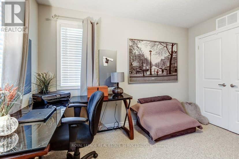 56 - 380 Lake Street — photo 22 of 39