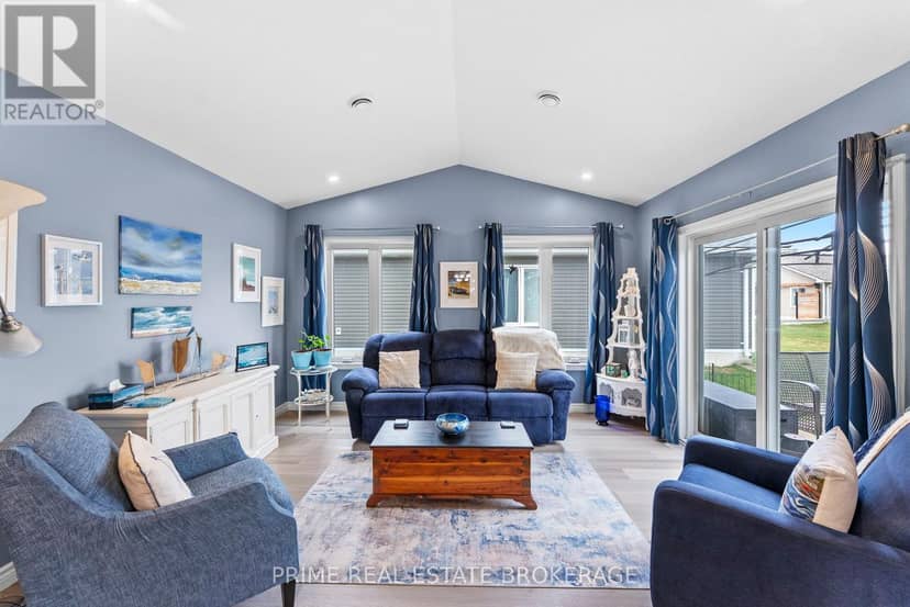 181 Lake Breeze Drive — photo 16 of 40
