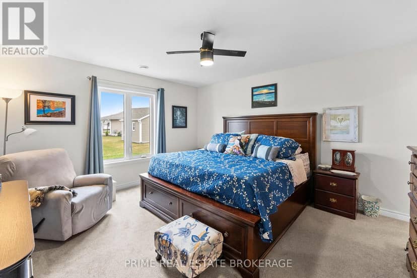 181 Lake Breeze Drive — photo 17 of 40
