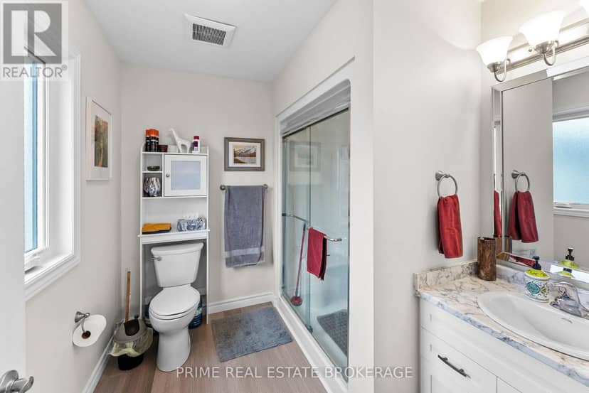 181 Lake Breeze Drive — photo 21 of 40