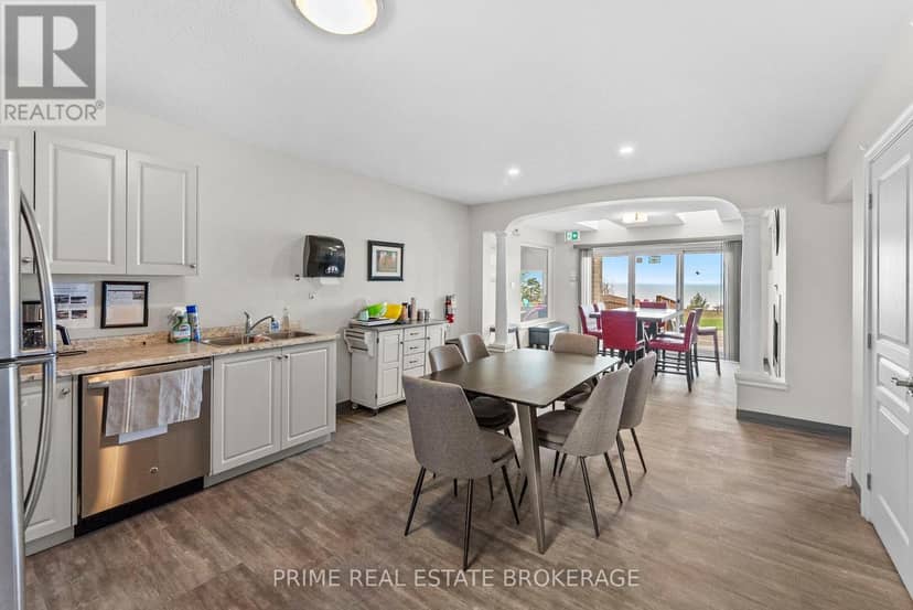 181 Lake Breeze Drive — photo 37 of 40