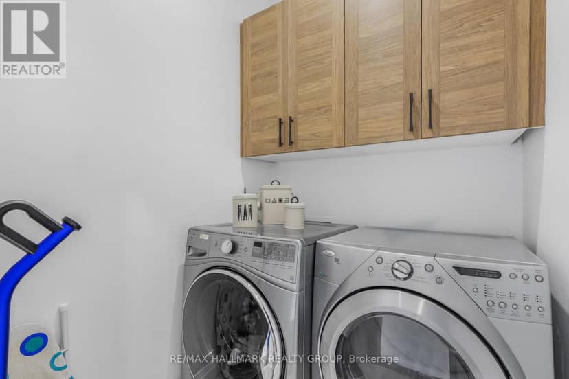 1069 Diamond Street — photo 18 of 38