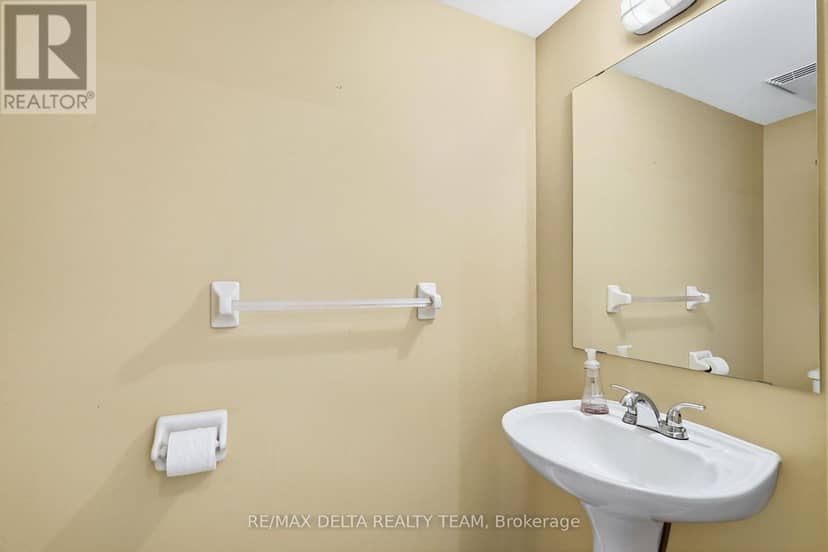 7 - 170 Cathcart Street — photo 13 of 27