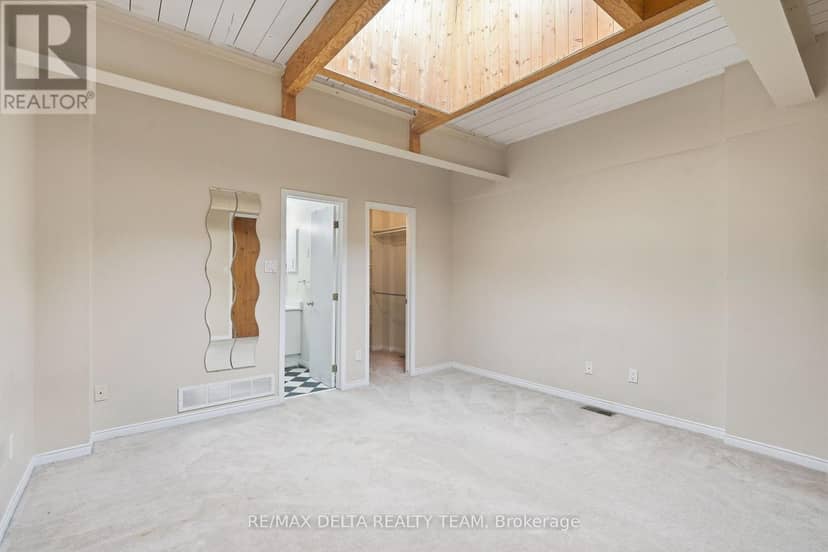 7 - 170 Cathcart Street — photo 19 of 27