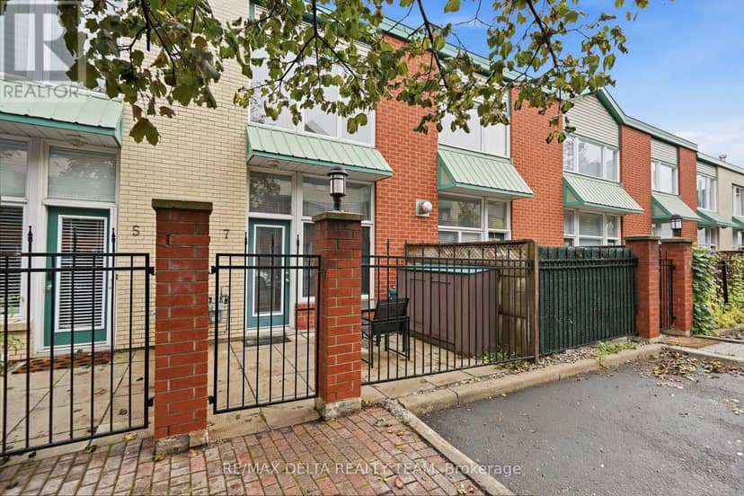7 - 170 Cathcart Street — photo 2 of 27