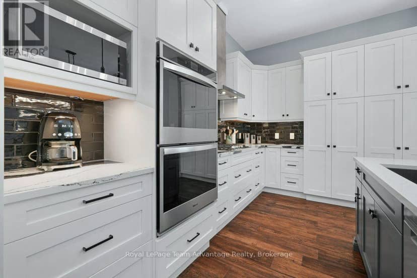 120 William Street — photo 13 of 40