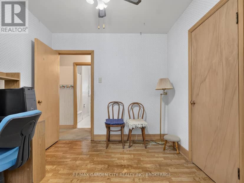 94 Jacobson Avenue — photo 13 of 30
