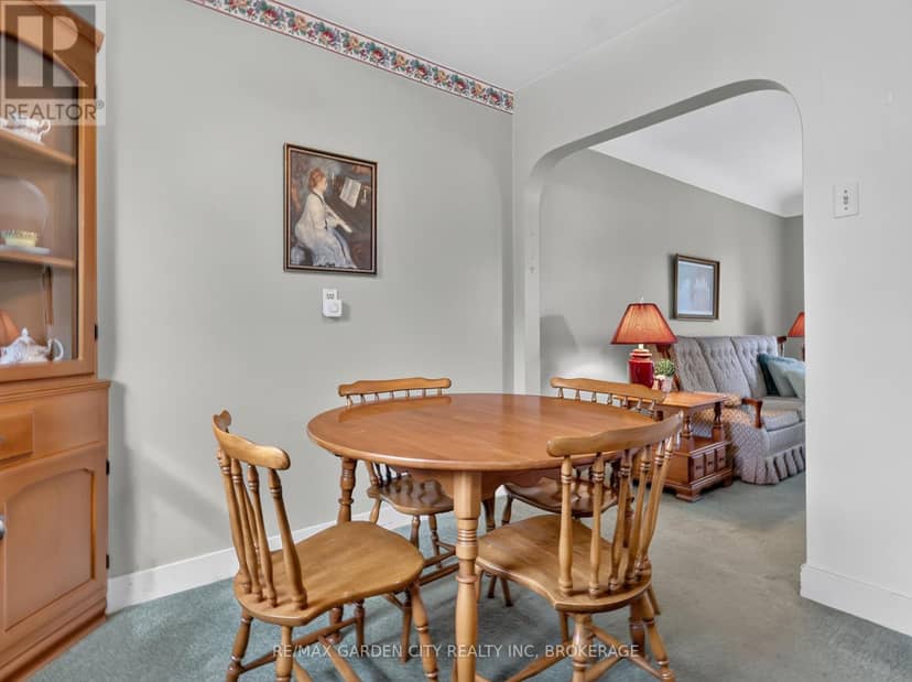 94 Jacobson Avenue — photo 7 of 30
