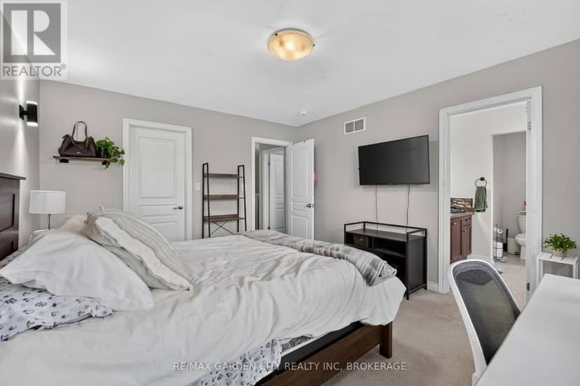 53 Elderberry Road — photo 27 of 40