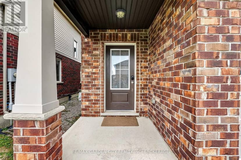 53 Elderberry Road, Thorold, photo 3