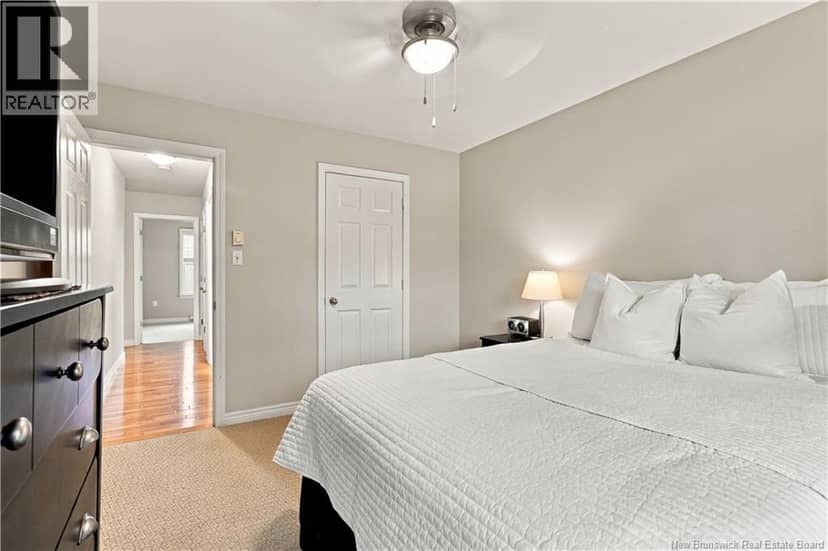 28 Harley Avenue — photo 12 of 30