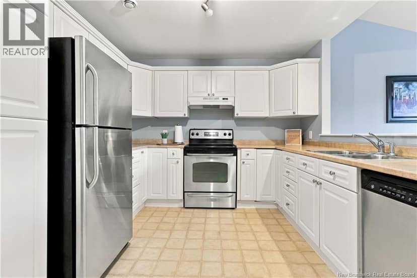28 Harley Avenue — photo 4 of 30