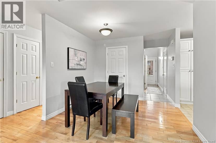 28 Harley Avenue — photo 9 of 30