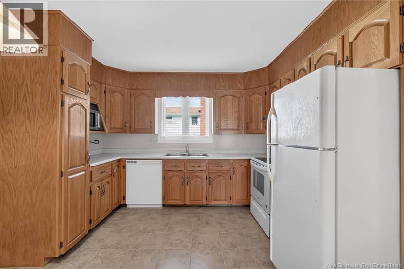 144 Harvey Road — photo 14 of 40