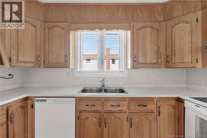144 Harvey Road — photo 16 of 40
