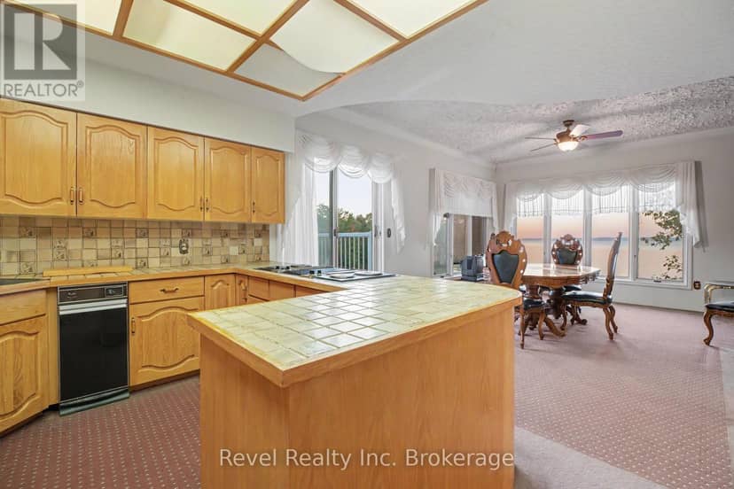 1278 Highway 654 W — photo 15 of 40