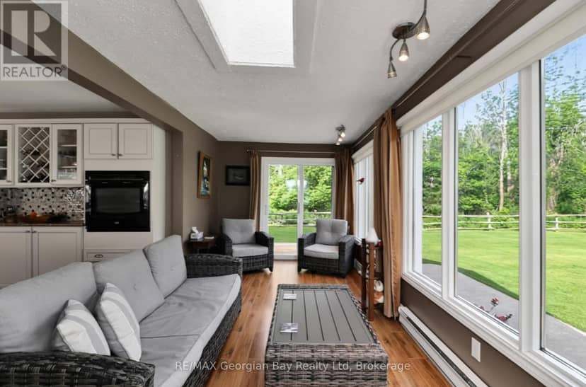 4 Moore Avenue — photo 14 of 40
