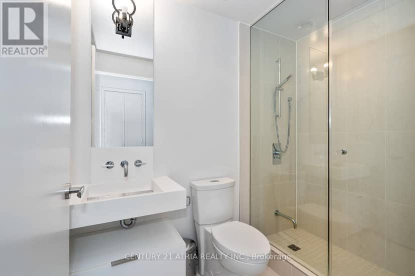 207 - 5 St Joseph Street — photo 20 of 39