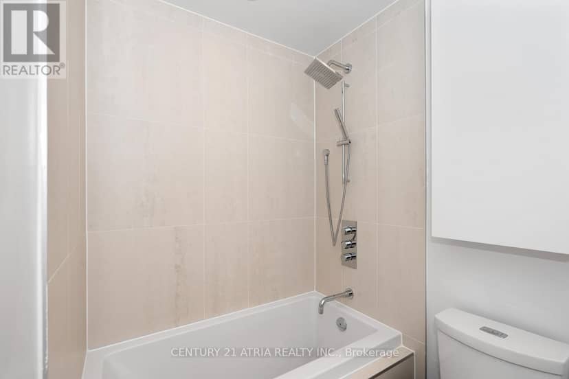 207 - 5 St Joseph Street — photo 28 of 39