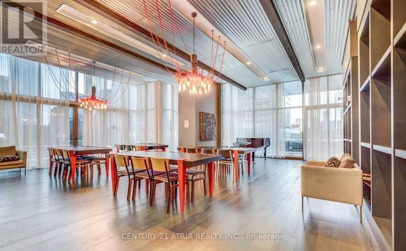 207 - 5 St Joseph Street — photo 29 of 39