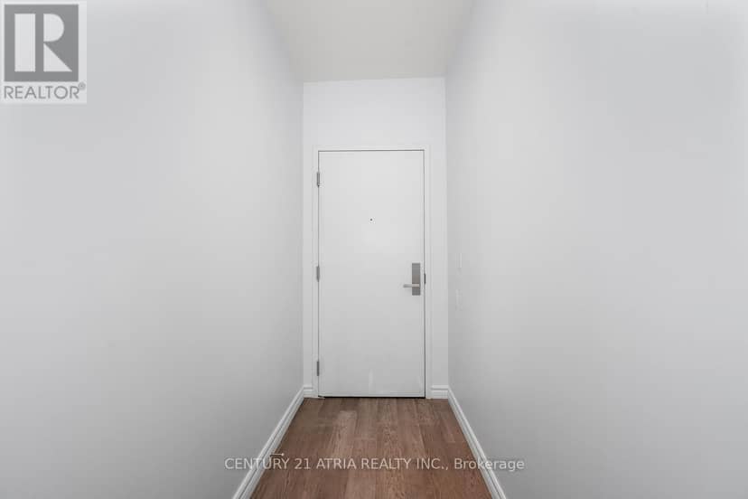 207 - 5 St Joseph Street — photo 6 of 39