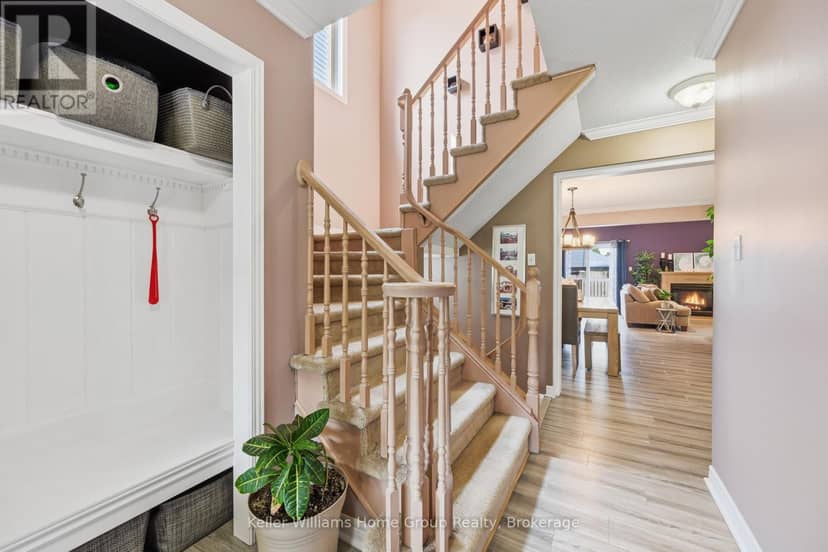 31 Vinifera Drive — photo 21 of 40