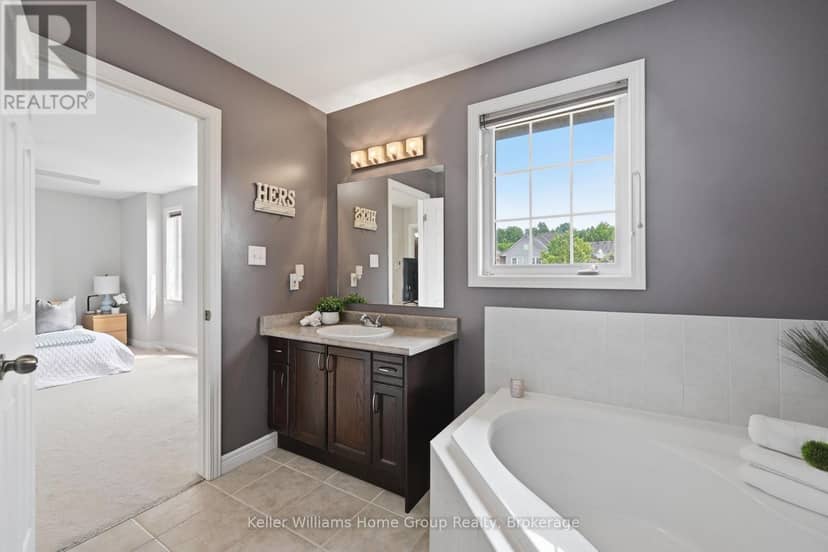 31 Vinifera Drive — photo 27 of 40