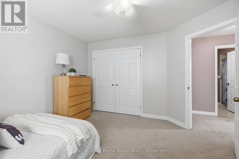 31 Vinifera Drive — photo 31 of 40