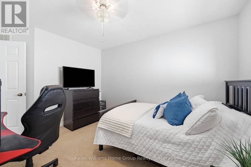 31 Vinifera Drive — photo 33 of 40