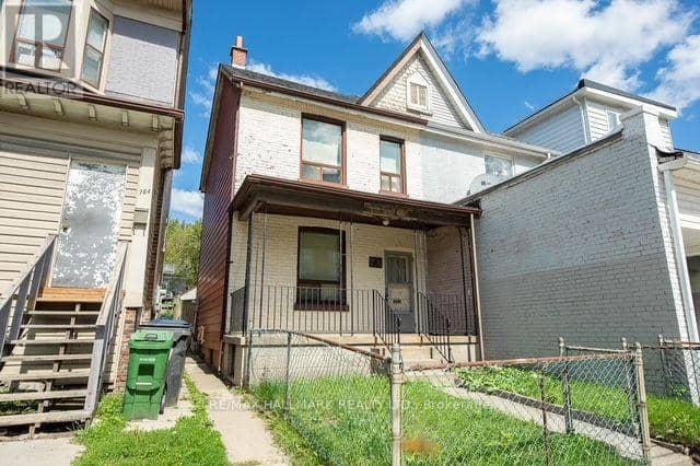 776 Gerrard Street E — photo 2 of 16
