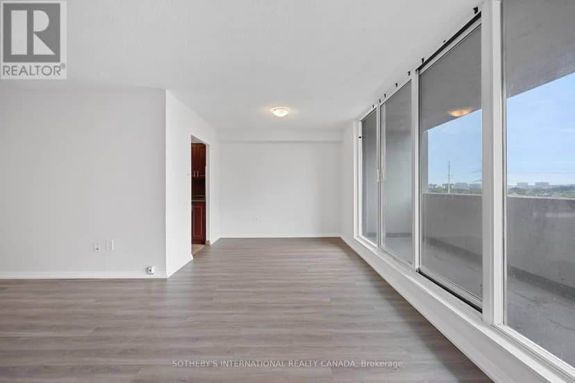 911 - 100 Prudential Drive, Toronto, photo 5