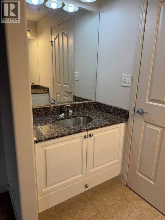 2003, 683 10 Street SW — photo 20 of 40