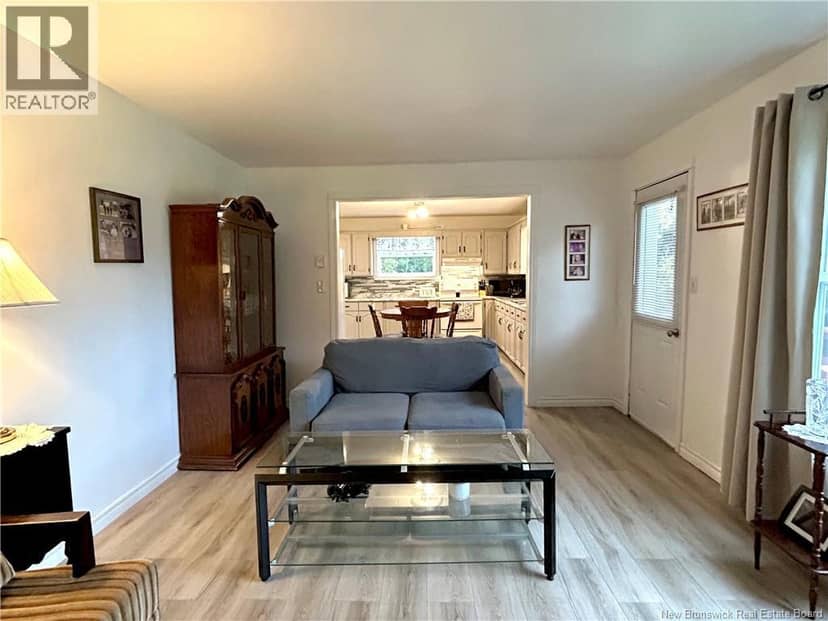 10 Hardwicke Road — photo 10 of 22