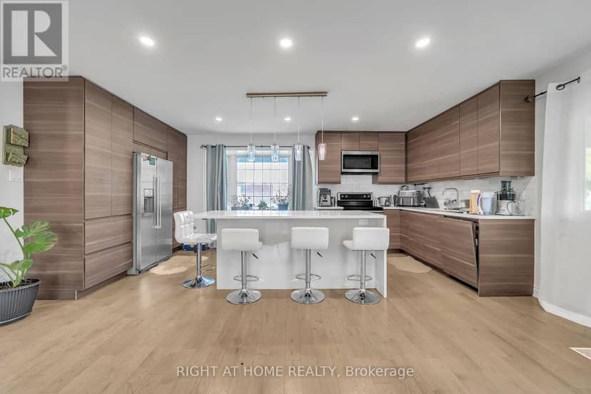 22 Hamilton Drive — photo 20 of 40
