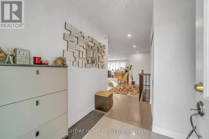 22 Hamilton Drive — photo 9 of 40