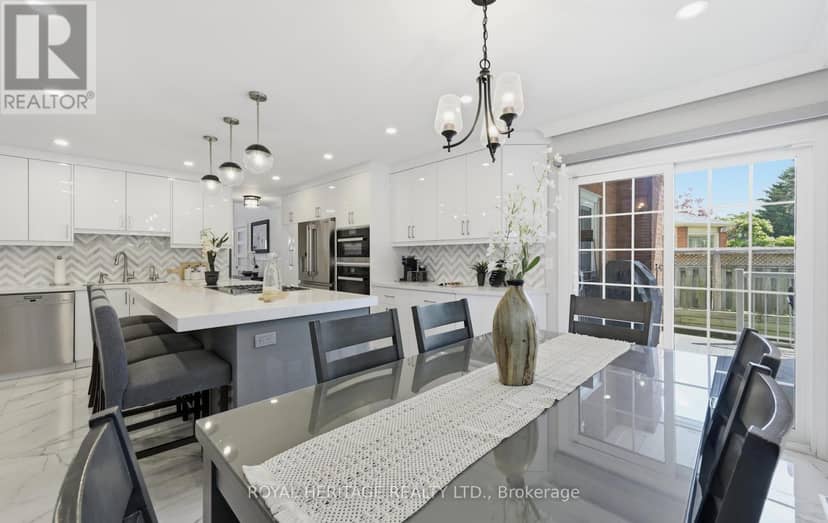 7 Kimbark Crescent — photo 18 of 40