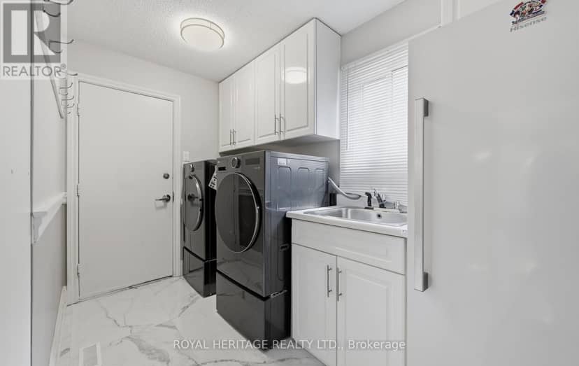 7 Kimbark Crescent — photo 38 of 40