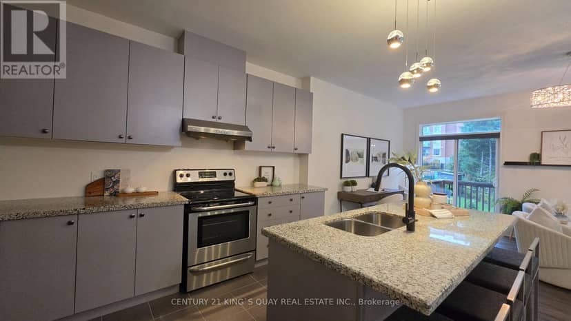 360 William Graham Drive, Aurora, photo 5