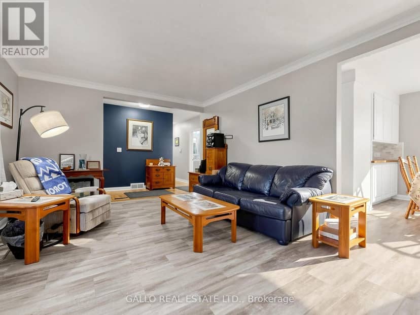 340 Boyer Street — photo 5 of 21