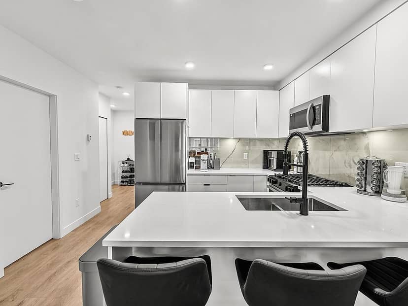 421 13238 105 AVENUE, Surrey, photo 8