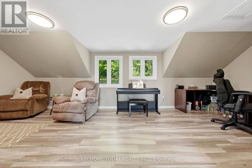 15585 Clayhill Road — photo 13 of 40