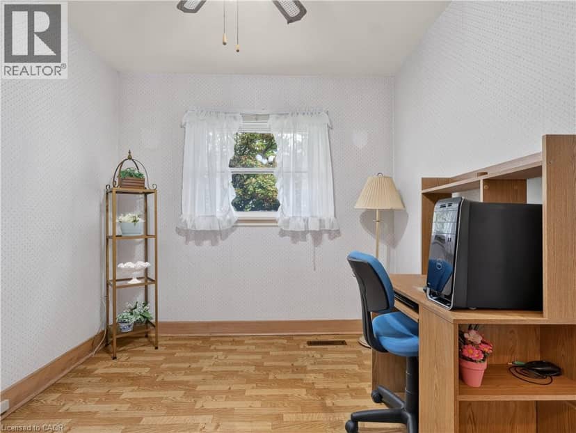 94 JACOBSON Avenue — photo 12 of 30