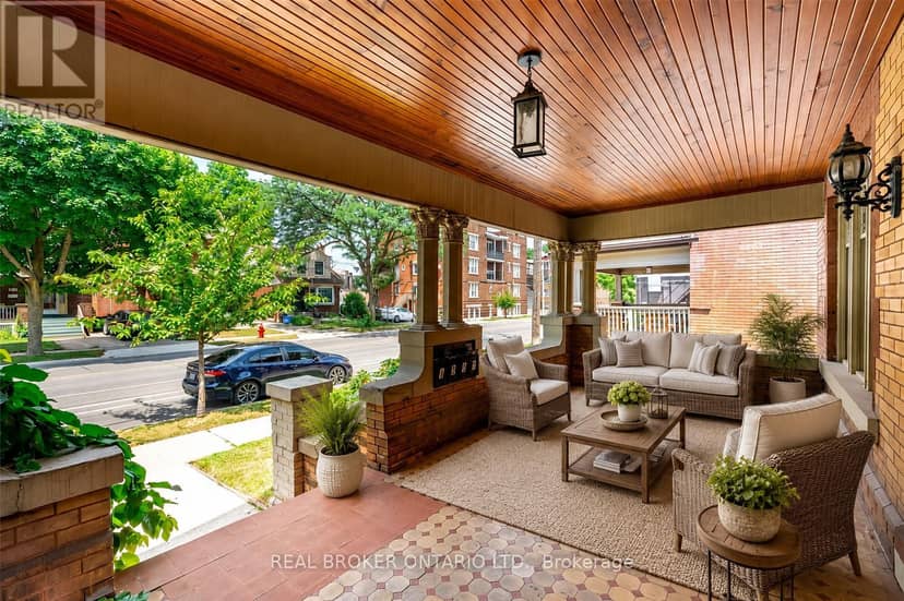 137 Sherman Avenue S, Hamilton, photo 4
