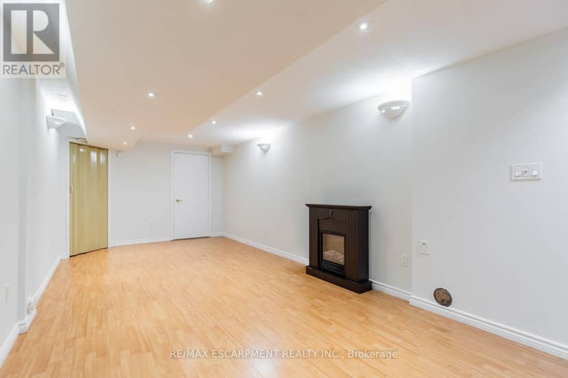 109 Peachwood Crescent — photo 24 of 37