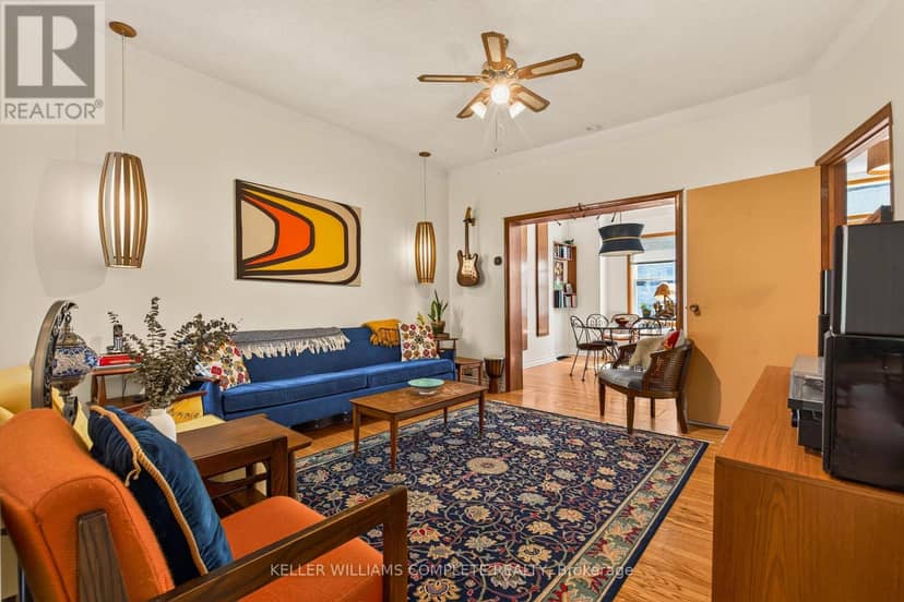22 Spring Street — photo 10 of 40