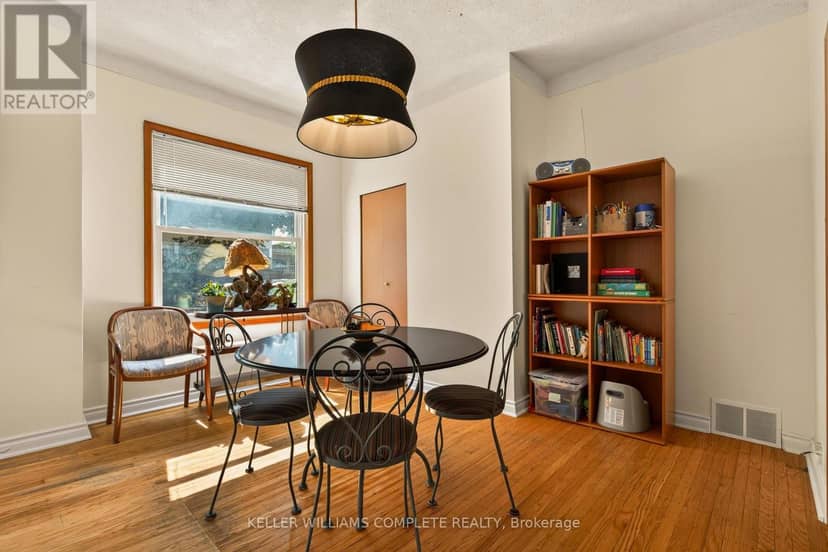22 Spring Street — photo 14 of 40