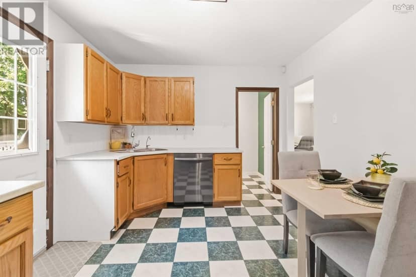 27 Parkcrest Drive Drive — photo 14 of 30