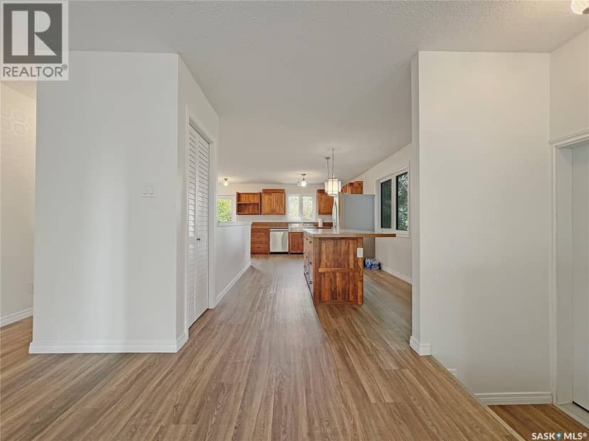 119 Prairie STREET — photo 5 of 32